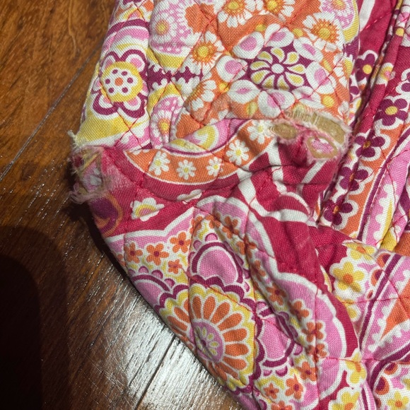 Vera Bradley Tote - Picture 3 of 6